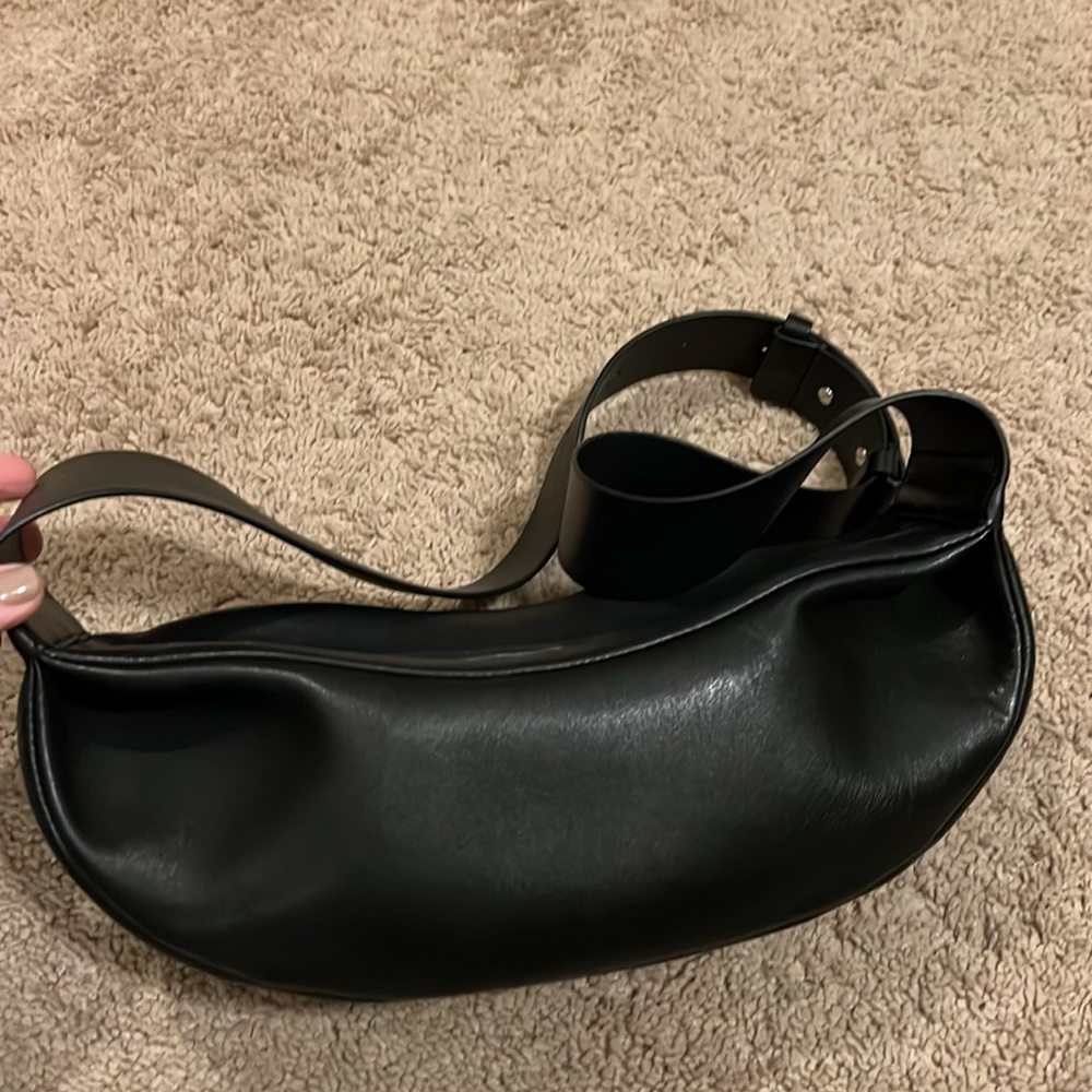 COS Black Leather Crescent Crossbody Bag - Picture 7 of 11